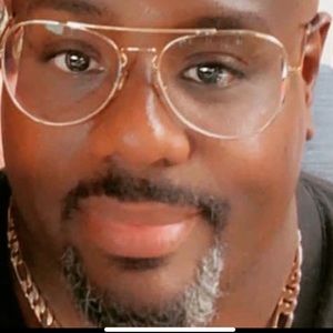 Meet your Posher, Henry